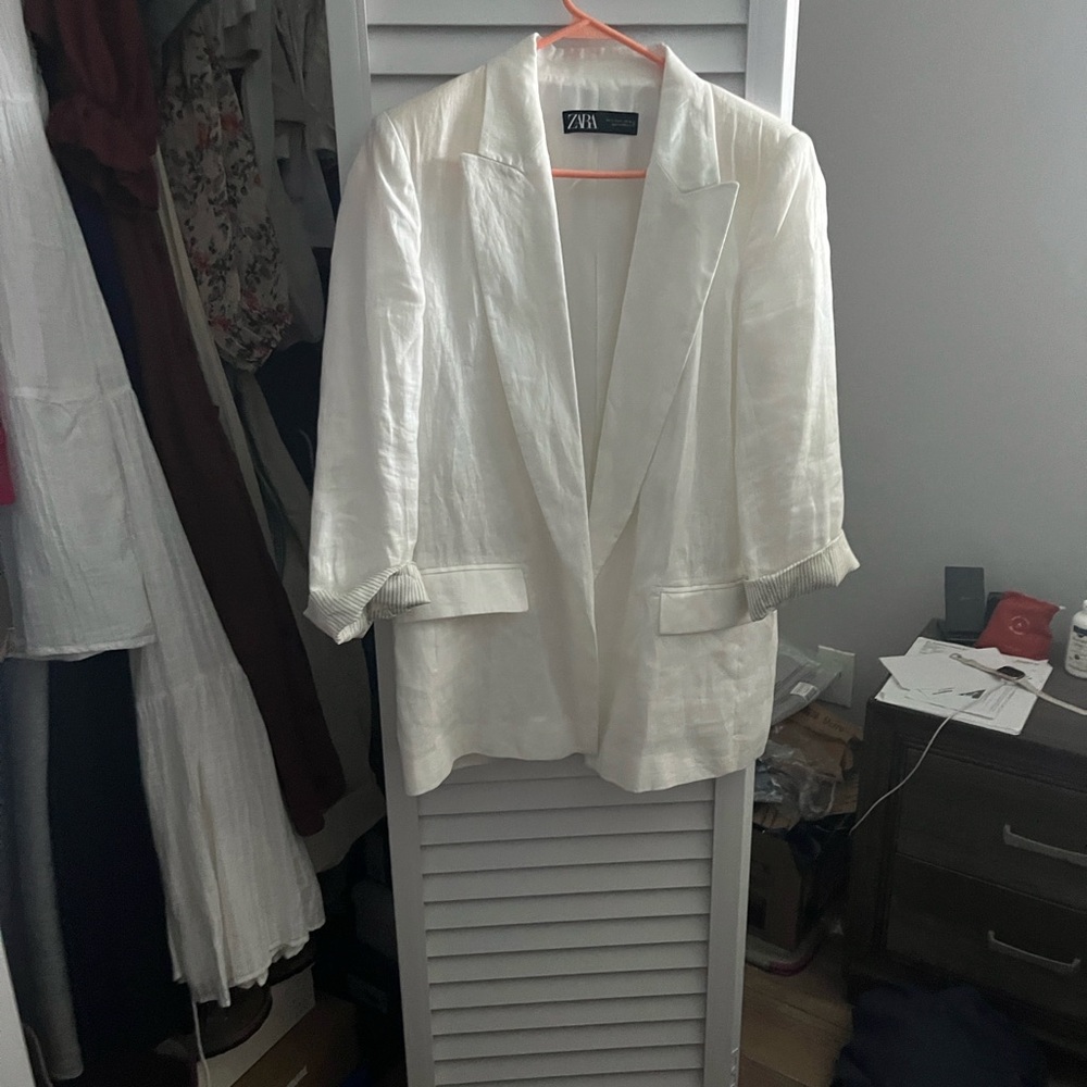 Zara Women's Cream Blazer Jacket